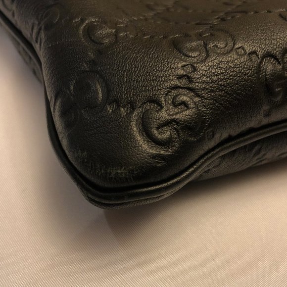❌ SOLD ❌ Authentic GUCCI Guccissima Leather Messenger Bag - Picture 3 of 9